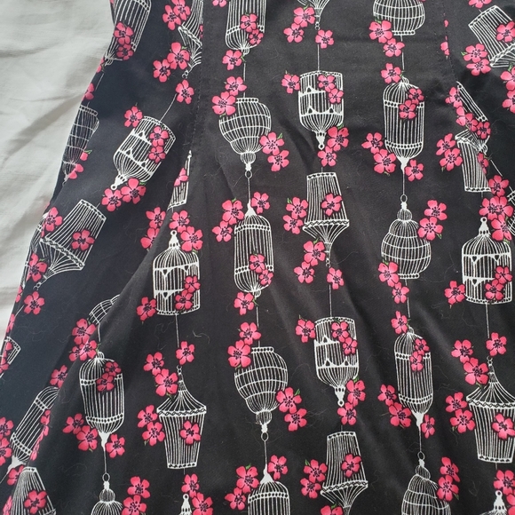 Pin up style dress - Picture 3 of 3